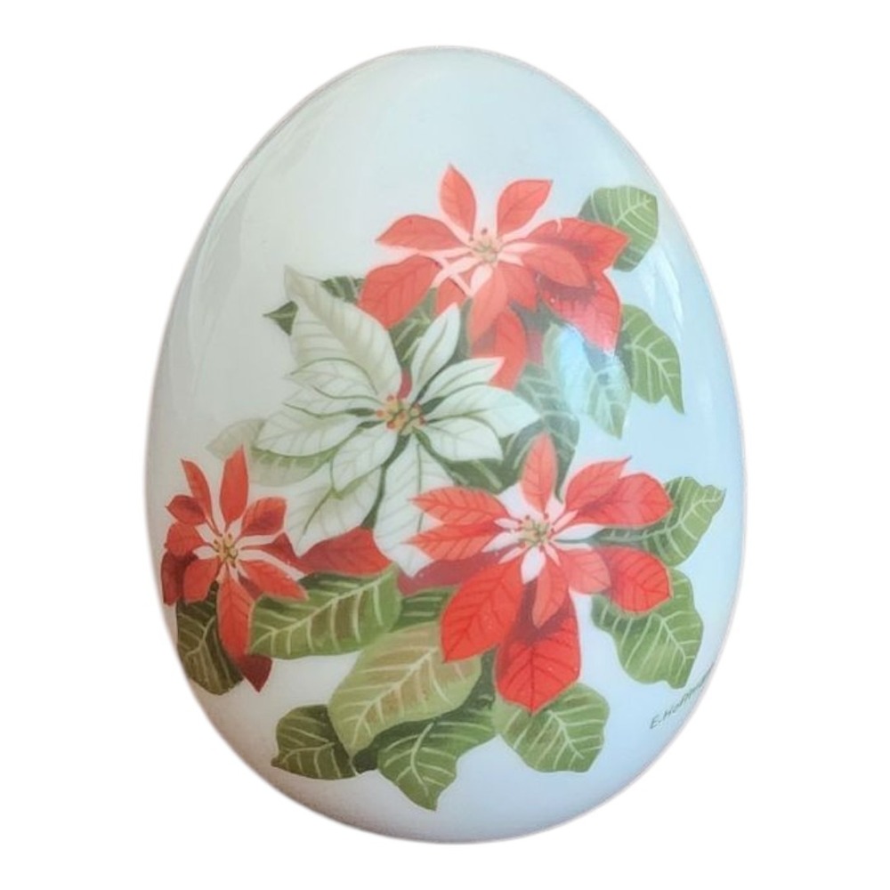 Vintage 1987 Avon Winter's Treasure‎ Collectible Porcelain Egg w/ Poinsettia
